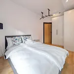 Mieszczanska Riverfront By Bookinghost Апартаменты